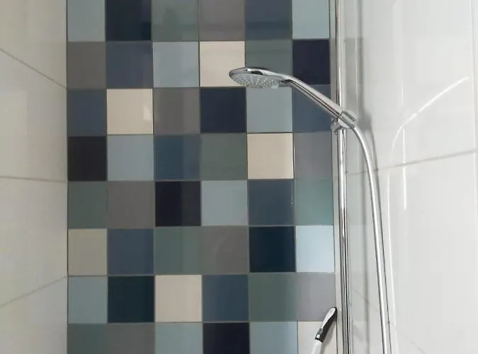 Aan De Molenberg فندق مبيت وإفطار بوكهاوْسِن