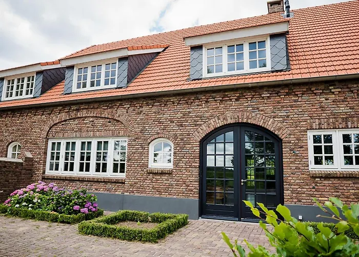 Aan De Molenberg فندق مبيت وإفطار 3*